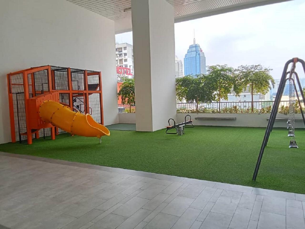 Chambers Kuala Lumpur Klcc Residence Extérieur photo